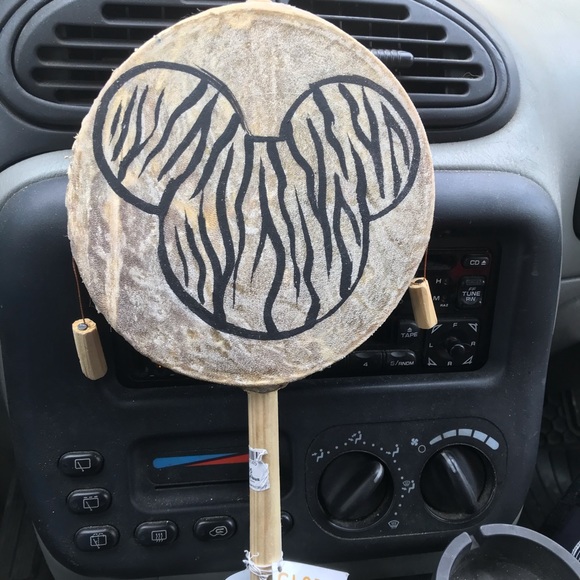 Mickey Artisan drum. - Picture 1 of 3